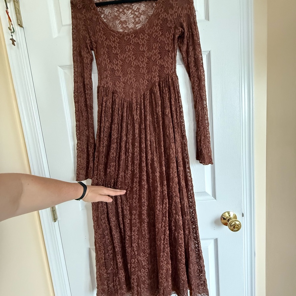 OPEN TO OFFERS!!! Bohemian Brown Lace Maxi Dress with Long Sleeves - Picture 3 of 6
